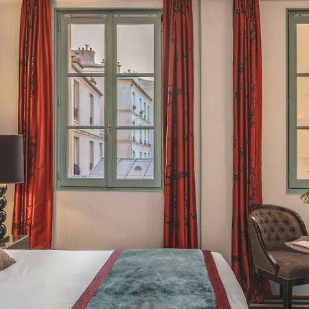Le Petit Hotel 4*