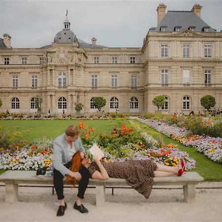 Le Petit Hotel Parigi