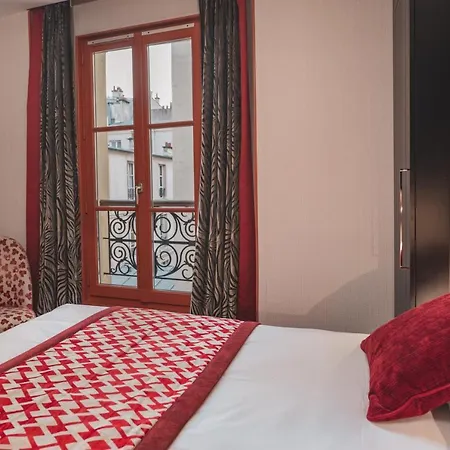 Le Petit Hotel Paris