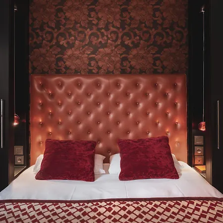 Hotel Le Petit Paris